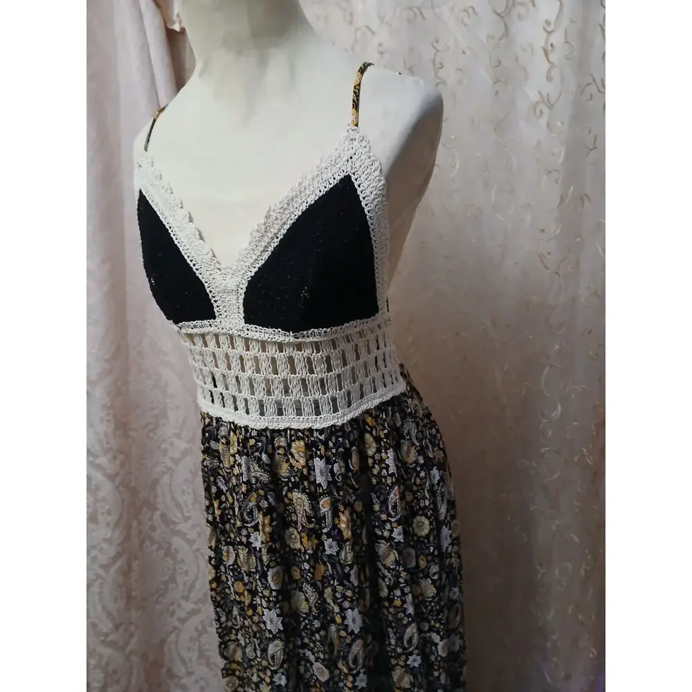 Forever 21 Crochet Floral Sundress‎ L Black Babydoll Maxi Festival Hippie Gypsy